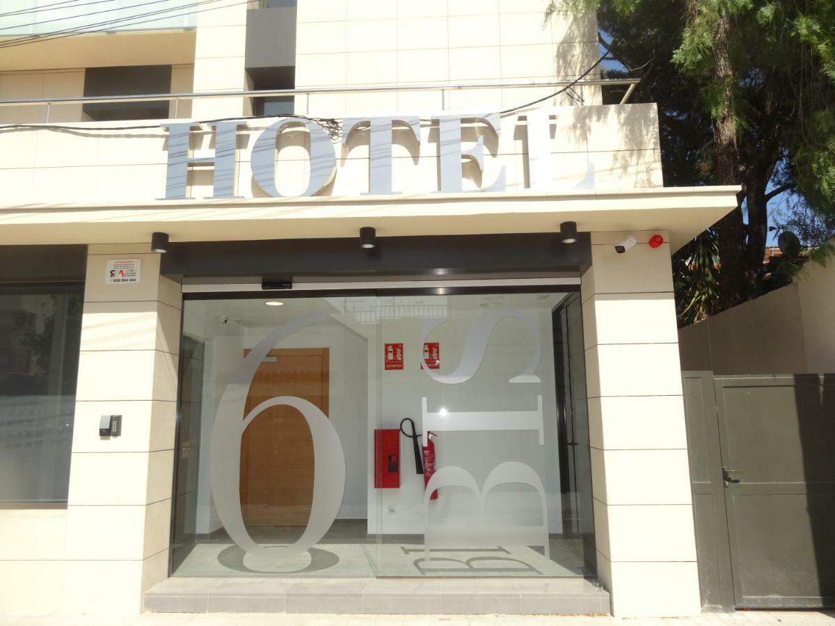 6 Bis Hotel Castelldefels Exterior photo